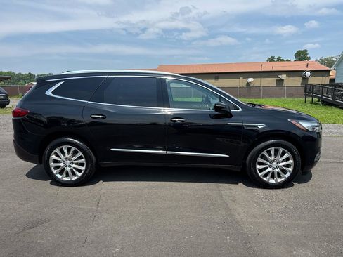 Used 2018 Buick Enclave Premium w/ Experience Buick Package AWD/4WD image 7