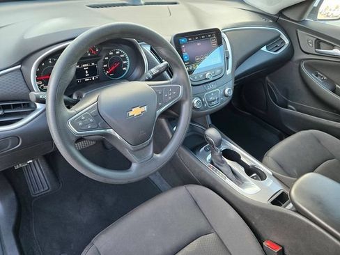 Used 2021 Chevrolet Malibu LS FWD image 12
