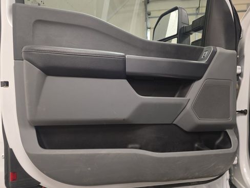 Used 2023 Ford F350 XLT AWD/4WD image 17