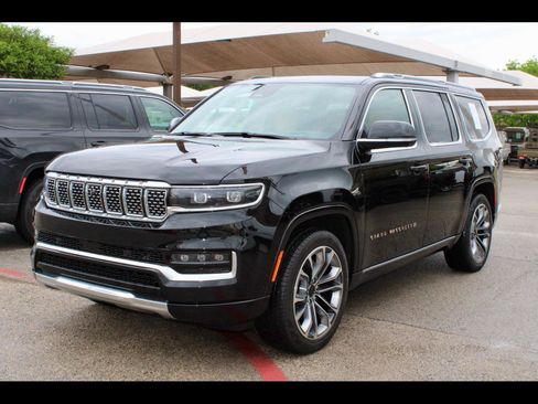 Used 2025 Jeep Grand Wagoneer Series III w/ Rear Seat Video Group 1 AWD/4WD image 1