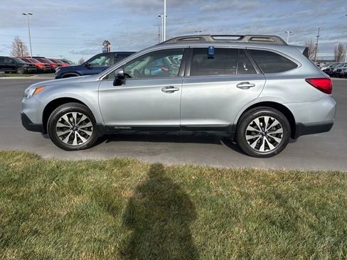 Used 2017 Subaru Outback 2.5i Limited image 6