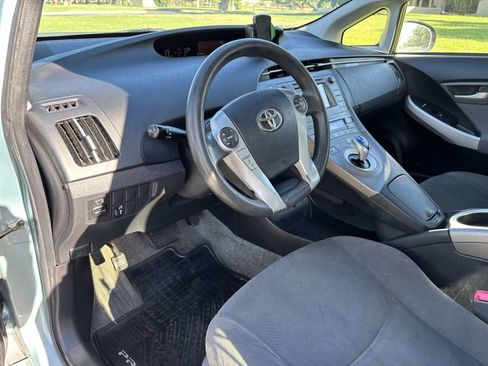 Used 2013 Toyota Prius Two image 8