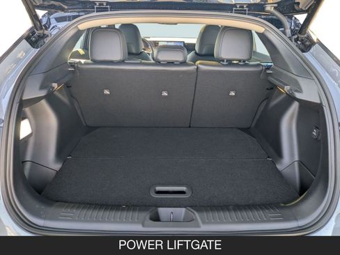 New 2026 Nissan Leaf Platinum+ w/ Cargo Package (Platinum+) FWD image 22