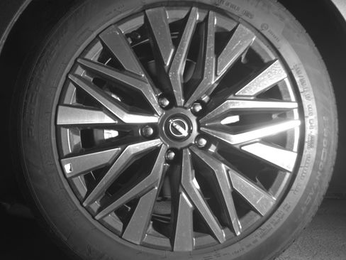 Used 2025 Nissan Altima 2.5 SV image 12