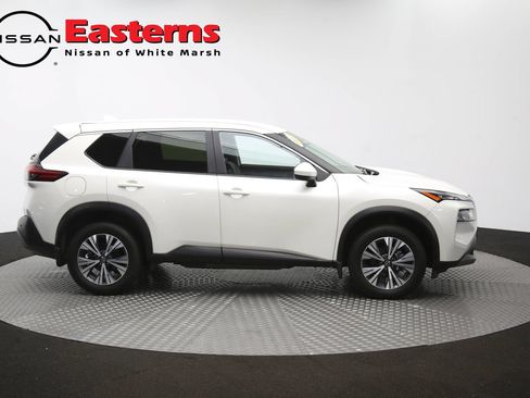Used 2023 Nissan Rogue SV AWD/4WD image 40