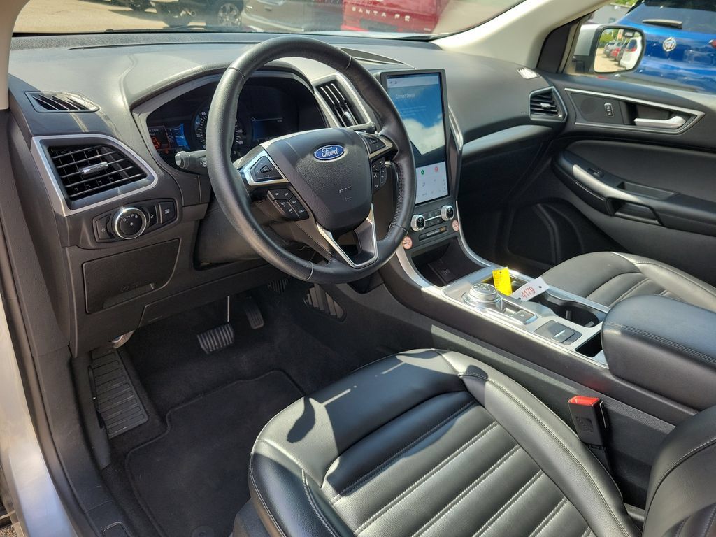 Used 2024 Ford Edge SEL AWD/4WD image 17