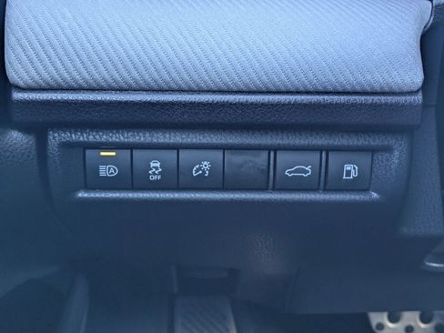 Used 2025 Toyota Camry SE w/ Convenience Package AWD/4WD image 16