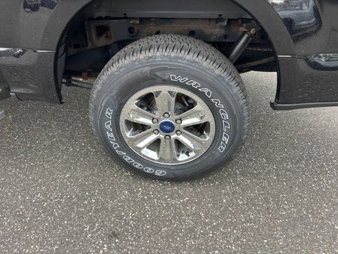 Used 2017 Ford F150 XLT AWD/4WD image 19