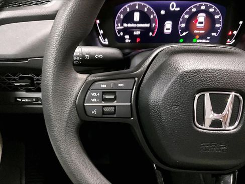Used 2025 Honda Accord LX image 22