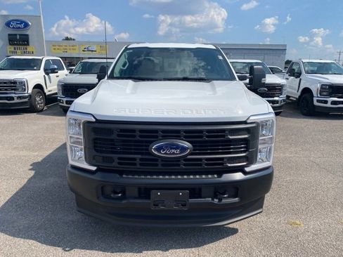 New 2026 Ford F250 XL w/ F-250 >10K GVWR Package image 9