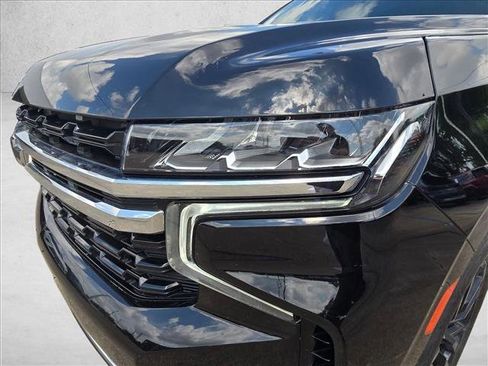 Used 2024 Chevrolet Suburban LS w/ Driver Alert Package RWD image 9