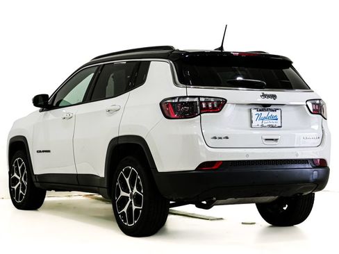 Used 2025 Jeep Compass Limited AWD/4WD image 8