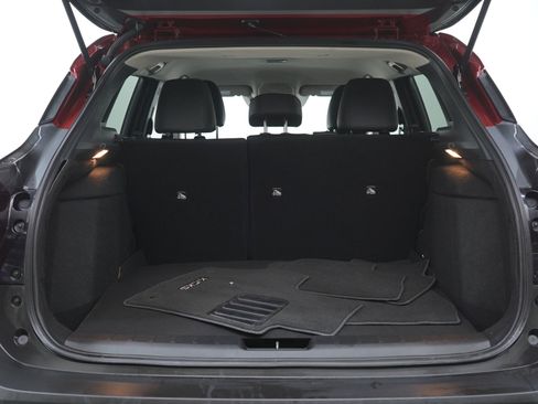 Used 2025 Nissan Kicks SR AWD/4WD image 19