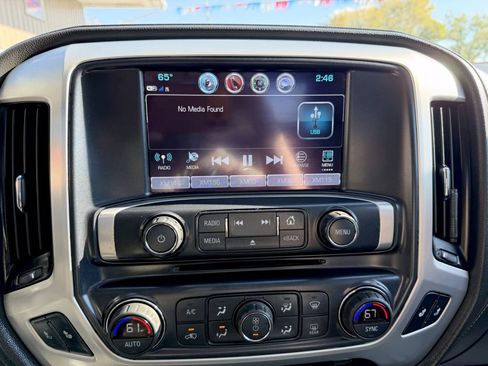 Used 2019 GMC Sierra 2500 SLT image 16