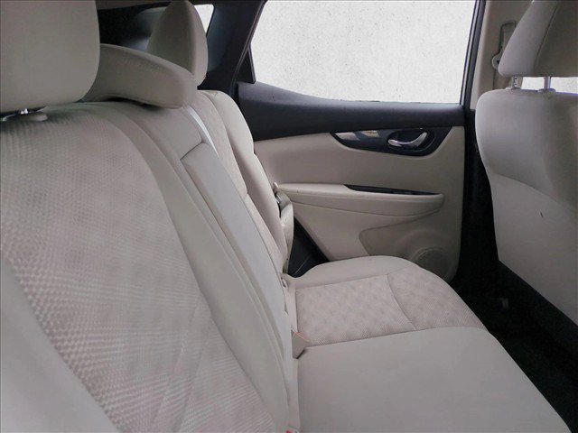Used 2020 Nissan Rogue Sport SV w/ All-Weather Package FWD image 20