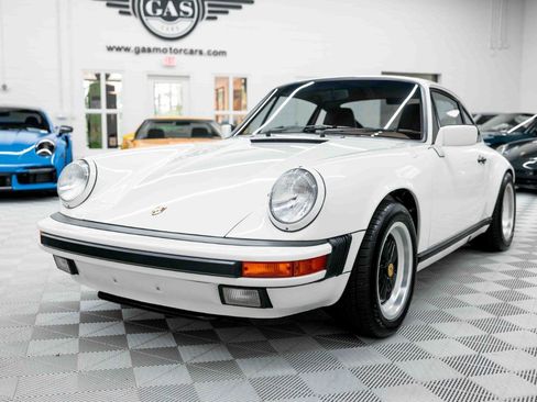Used 1989 Porsche 911 Carrera RWD image 4