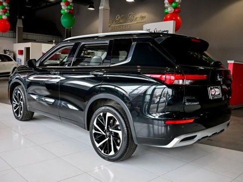 Used 2024 Mitsubishi Outlander SEL Black Edition image 7