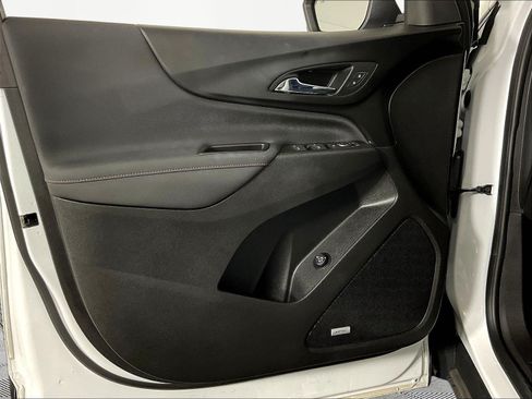 Used 2024 Chevrolet Equinox RS w/ RS Leather Package FWD image 20