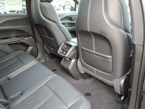 Used 2024 Cadillac Lyriq Sport AWD/4WD image 21