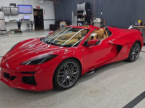 Used 2024 Chevrolet Corvette Z06 image 10