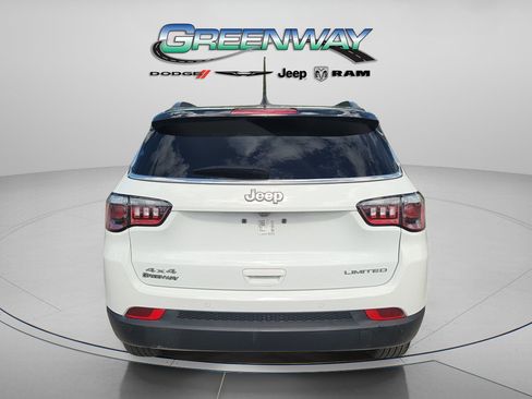 Used 2024 Jeep Compass Limited AWD/4WD image 2