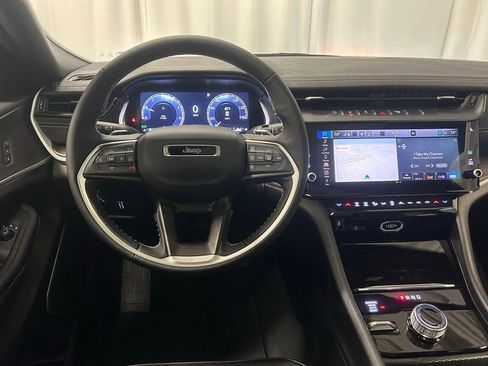 New 2026 Jeep Grand Cherokee L Limited AWD/4WD image 3