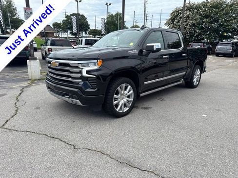 Used 2024 Chevrolet Silverado 1500 High Country w/ High Country Premium Package AWD/4WD image 7