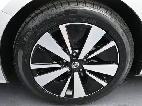 Used 2022 Nissan Altima 2.5 SV FWD image 21