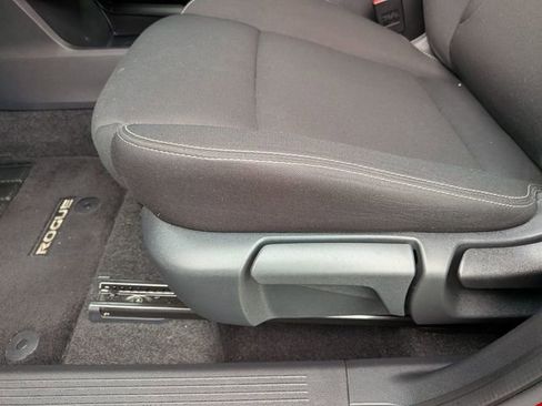 Used 2023 Nissan Rogue S image 12