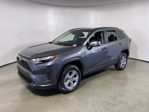 Certified 2025 Toyota RAV4 XLE FWD image 7