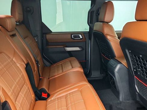 Used 2023 Ford Bronco Heritage Edition AWD/4WD image 22