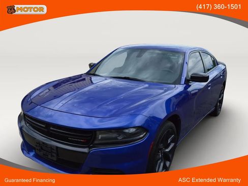 Used 2019 Dodge Charger SXT w/ Plus Group RWD image 1