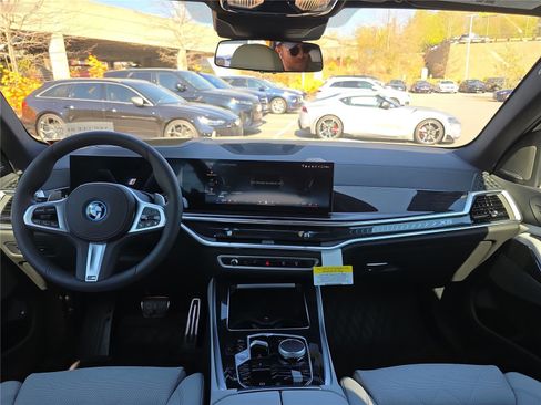 New 2026 BMW X5 xDrive50e w/ M Sport Package AWD/4WD image 18