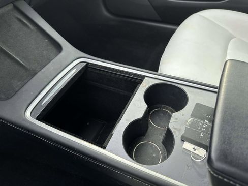 Used 2021 Tesla Model 3 Standard Range Plus image 20