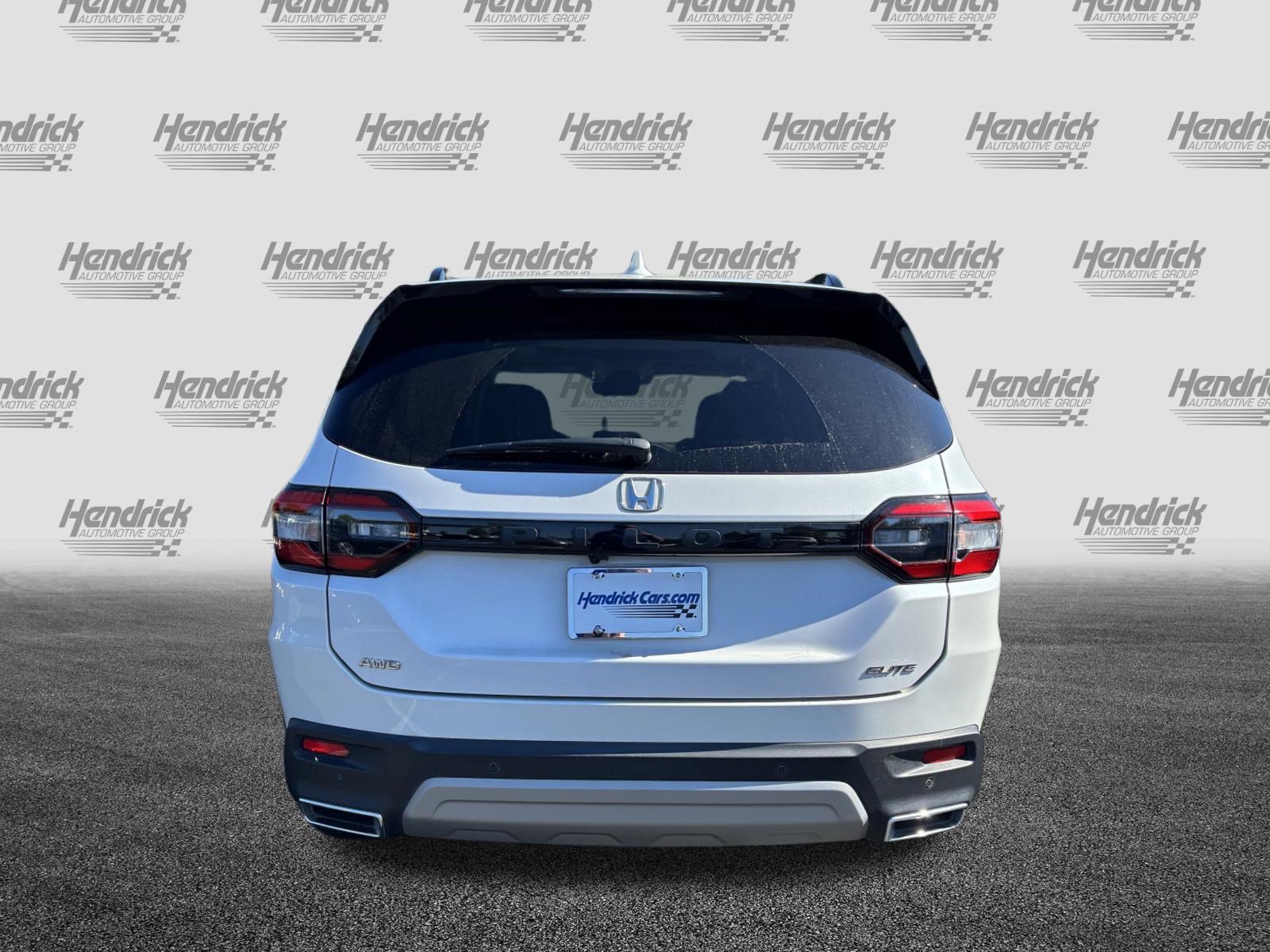Used 2024 Honda Pilot Elite image 9