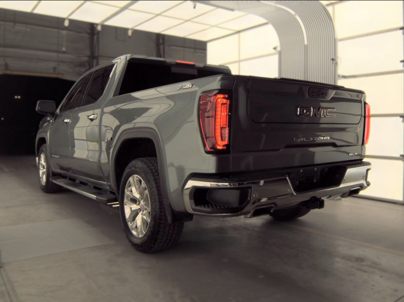 Used 2022 GMC Sierra 1500 SLT AWD/4WD image 4