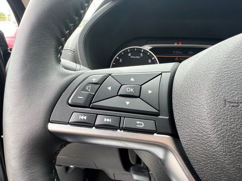 Used 2025 Nissan Sentra SV w/ All-Weather Package FWD image 9