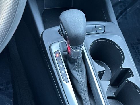 Used 2025 Chevrolet Trax LS image 23