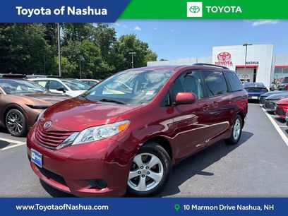 Used 2017 Toyota Sienna LE