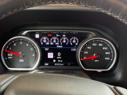 Used 2021 Chevrolet Tahoe High Country w/ Premium Package image 29