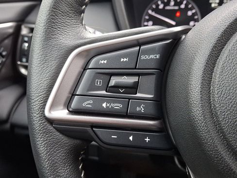 Certified 2025 Subaru Outback Limited image 22