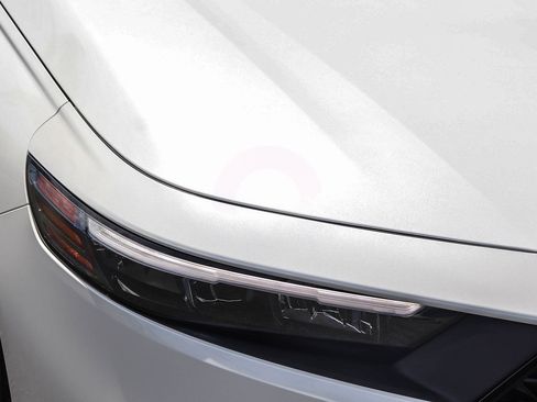 Used 2025 Honda Accord LX image 6