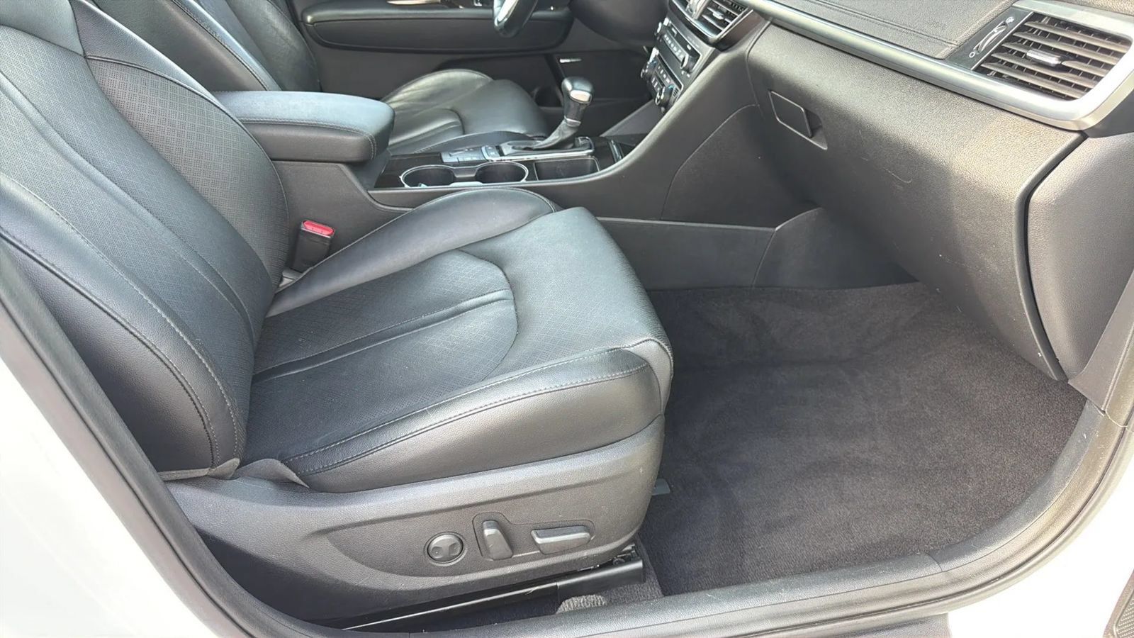 Used 2016 Kia Optima EX w/ Premium Package FWD image 23