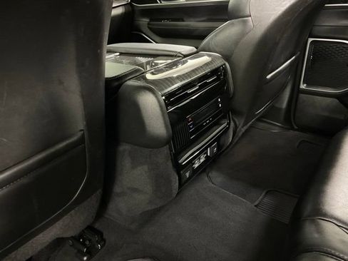 Used 2022 Jeep Wagoneer Series II w/ Rear Seat Video Group 1 AWD/4WD image 15