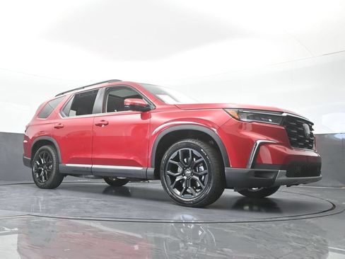 Used 2025 Honda Pilot Touring image 72