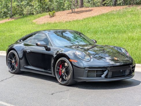 Certified 2023 Porsche 911 Carrera GTS RWD image 33