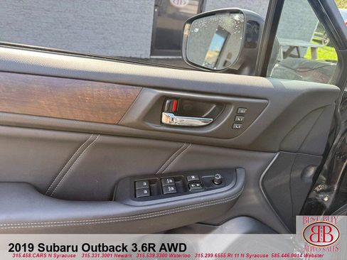 Used 2019 Subaru Outback 3.6R Limited AWD/4WD image 16