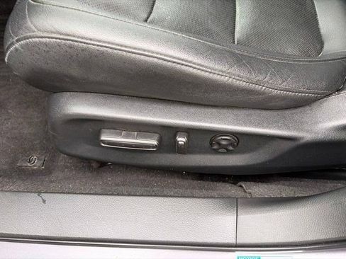 Used 2020 Honda Accord Touring image 10