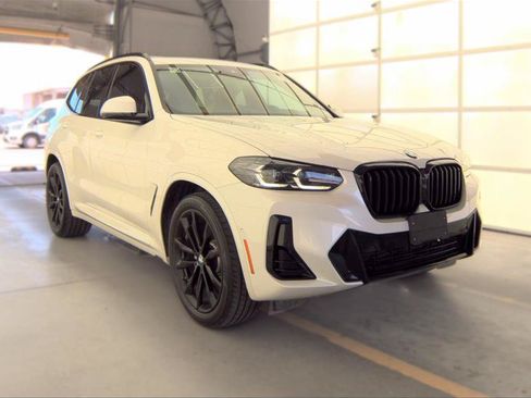 Used 2024 BMW X3 sDrive30i w/ Premium Package RWD image 1