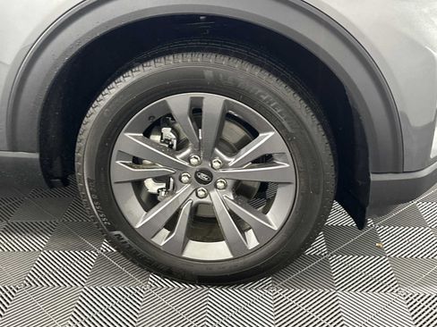 Used 2025 Ford Explorer Active w/ Active Comfort Package AWD/4WD image 14